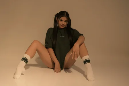 molly_lovee_のYOUR CUTE DOLL 💖🔥の 4枚の写真