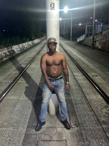 Real Me od CorvisXnc0012  7 snímek