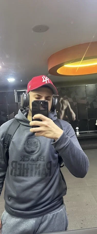 Foto em tendência de SebastianMaximoff_ 3242