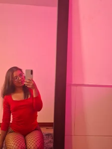 Zoow_bluussh Public Pic 3