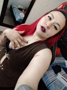 Bruja__Scarlata 😈 Immagine  3