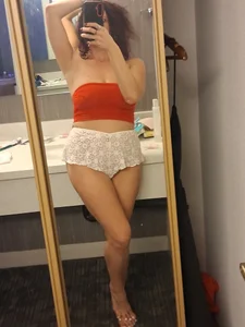 SweetCheeks888 Public  2 снимка
