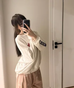 GuyedTheobidのPublicの 9枚の写真