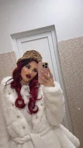 AriBlair Public صورة واحدة|AriBlair Public صورتان|AriBlair Public  صور|AriBlair Public  صورة