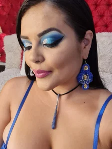 LOVE MAKE UP od larafoxter  2 snímek