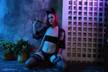 LanaLunar_ Public Pic