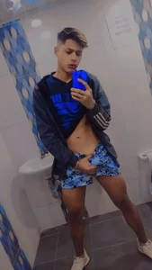 Liamscott_: ❤️❤️ ( 6 фото)