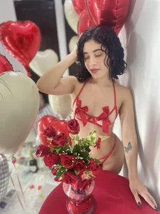 Valentine’s Desire de RileySkye Foto 6