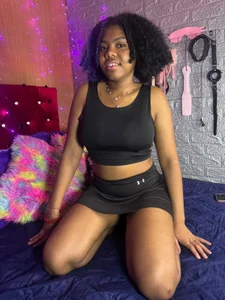 Sara_Anal_Latin Public Εικόνα 2