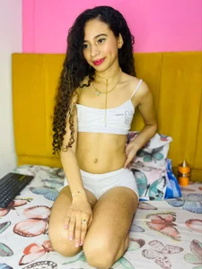 angelina_brook18 A little of me Εικόνα 4