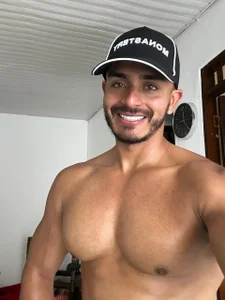 magnusclark resting after the gym Pic 2