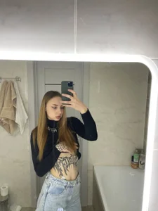 GuinevereAllman Public Pic 2