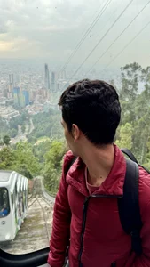 Tourist boy de aodaboyyy  3 photos