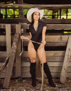leela_ray your cowgirl 🐮🤠 Pic 4