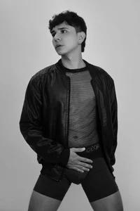 Daniel_Harris_ B&W Pic 7