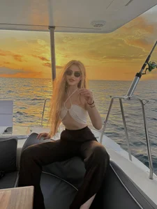 Sandy-the-Squirrelのyacht restの枚の写真