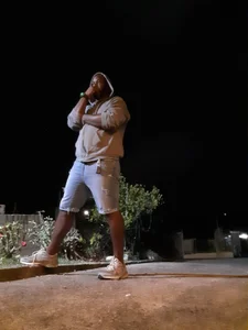 Bighood_T Happy new year gang 🥂🙌🏾  6টি ছবি