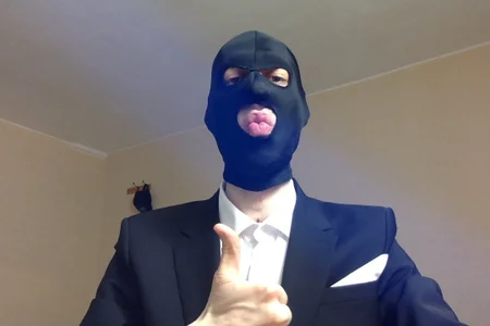 HandsomeAlfie I'm very horny in the suit and mask. Billede 3