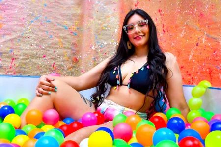 Isis_Osman ball pool Pic 3