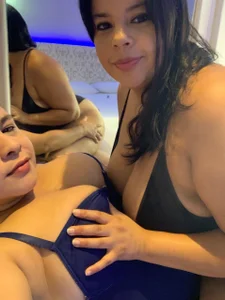 twocurvylatins Playing at the motel/ Jugando en el motel Pic 3