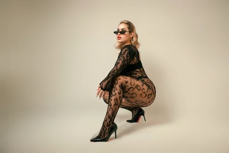 WenFox: Public ( фото)