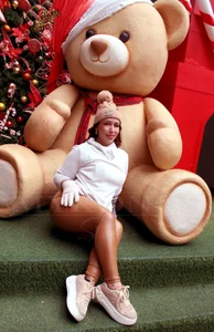 SashaDurante FELIZ NAVIDAD 2025 Pic 3