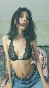 The perfect mix between the angelic and the lethal. de verana_s  3 photos