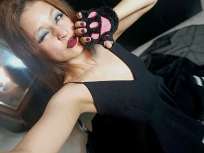 Black Dress & Paw Gloves de sexy_paws Foto 2