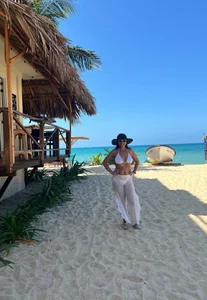 Swetisabella01 Heat does not only come from the weather🌞 Immagine  2