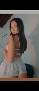 Emiily_Parkerr Public Foto