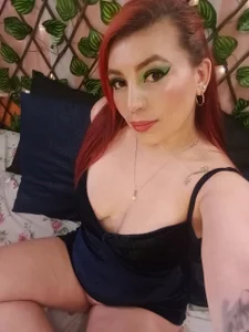 VickyJohnson1 💚💚🖤🖤 Poză