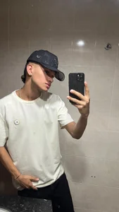 Public de LoganCarter_nom  7 Imagens