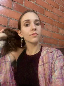 PetraHambelton Brick & blush 🧱 Pic