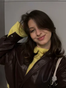 LouiseChavezのfreezingの 3枚の写真