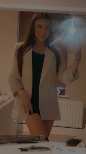 Hot_brunette_bella Public Foto 6