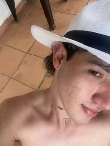 DylanRousee19's XXX nahých obrázků 4
