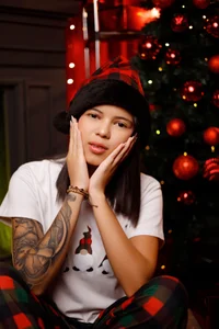 LizzMartin Merry Christmas 2025 사진