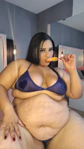 Clarigil Do you excite you to look at this palette ... or do you prefer to look at you? 😏🍭 Bilde 7