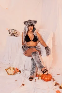AliceMiuler Halloween cute 😈 Pic 2