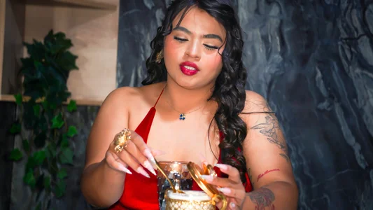 Karina_Andradeのthe girl in redの 3枚の写真