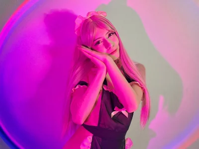 _liathompsom09 naugthy Pic 3