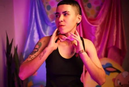 Raven_Cox Public Poză 2