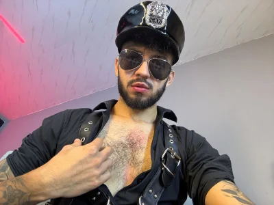 MarkWalker__ What have you done to be arrested? Pic 4