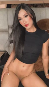 SamantaVazquezlove in black Bild