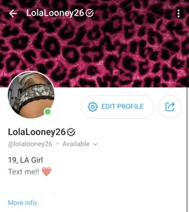 LolaLooney Public Pic 6