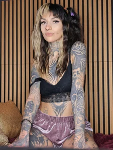 VivVixen Public slika 4