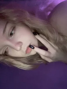 RoseeFairy's XXX Nude Photo 1