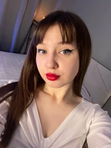 bonnyfloweer red lipstick! зображення