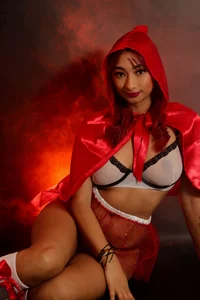 I invite you to bite an apple od vale_ross_  2 snímek