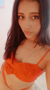 Nicollwest: Public ( 9 фото)